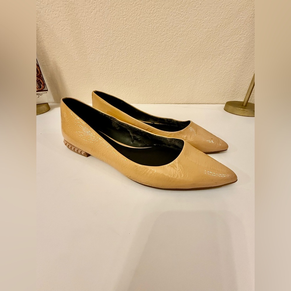 Rebecca Minkoff Fallon Nude Crinkled Patent Flats Stud Heel 8.5M $225